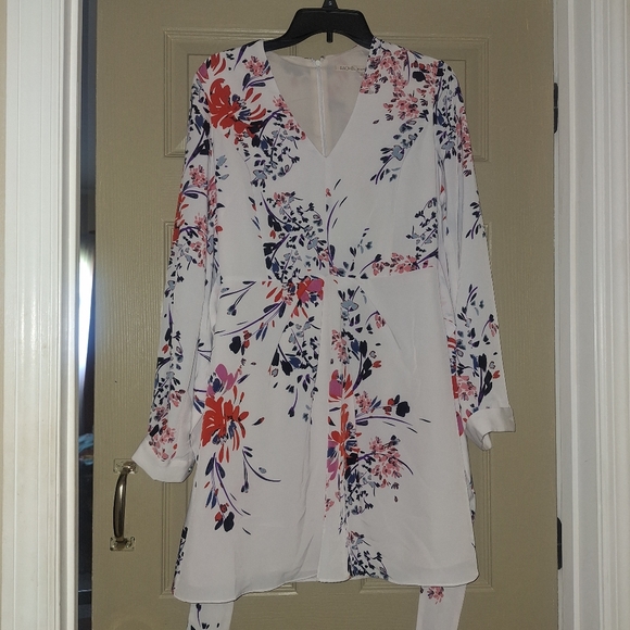 Rachel Rachel Roy Floral V-Neck Women's Dress With Tie  Size 0 - Picture 2 of 4